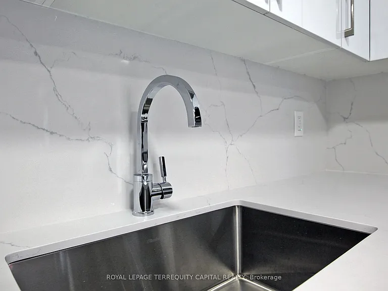 756 Gerrard St E #1 — Photo 6