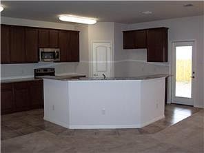 5th image of 1480 Woodlands Dr