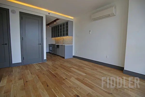 Rented by Fiddler Realty | media 31