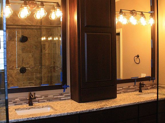 3rd image of 2307 Mayfield Way