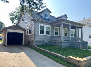 1012 S 14th St, Lincoln, NE 68508