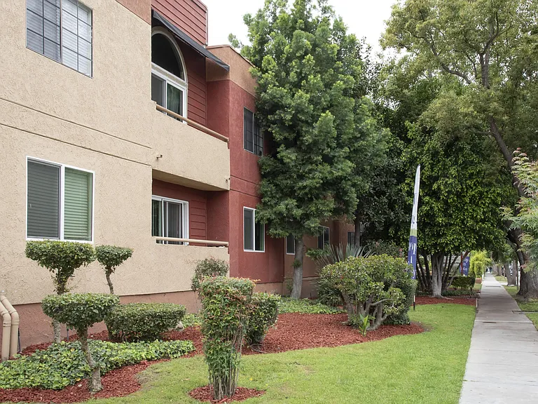 1010 Raleigh Street — Photo 11