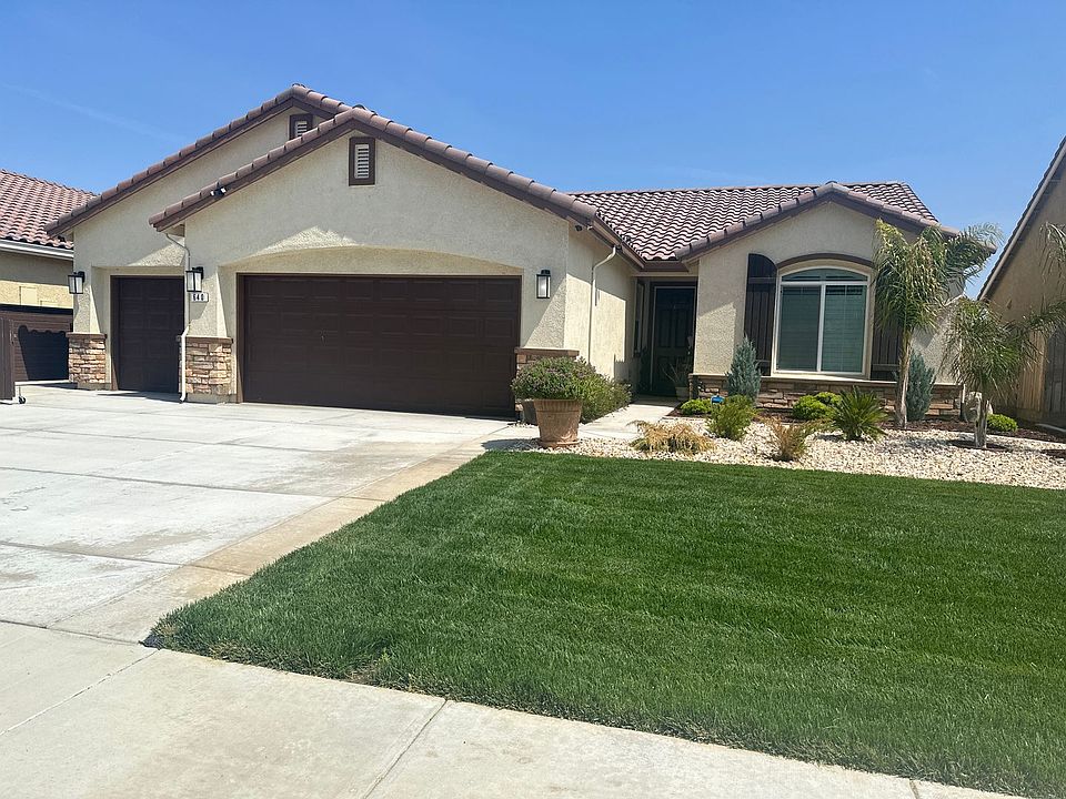 1st image of 640 Pinelli Dr