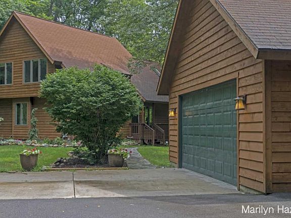 2nd image of 7100 Rolling Oaks Ln