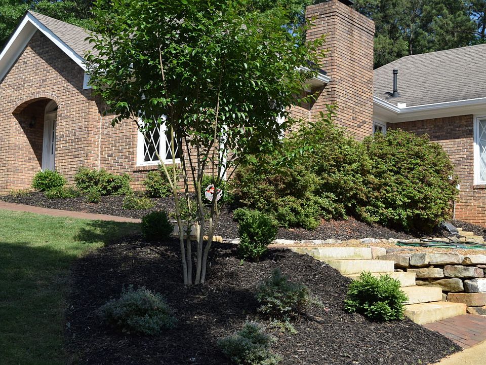 2nd image of 2764 Heath Ln