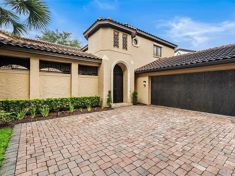 9841 Covent Garden Dr — Photo 3