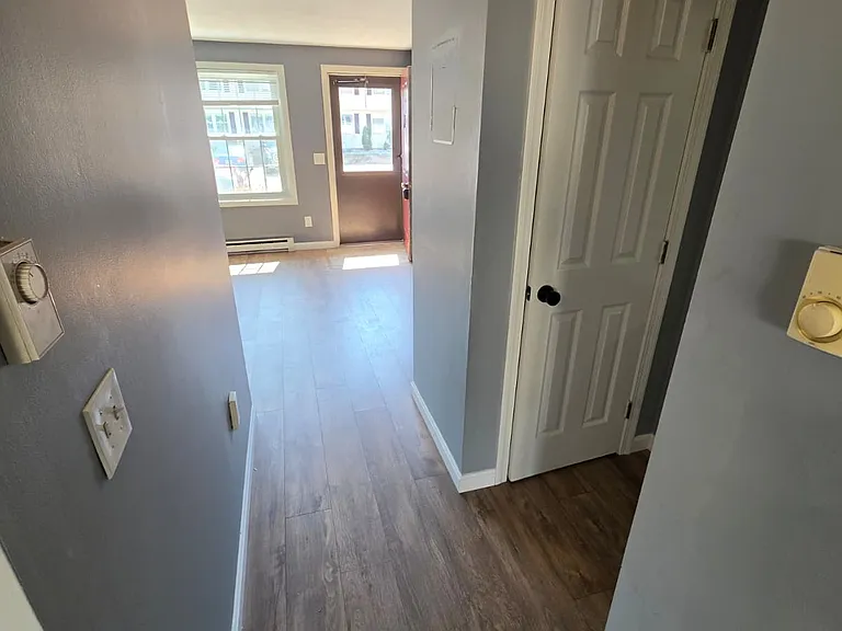 794 Court St #D — Photo 6
