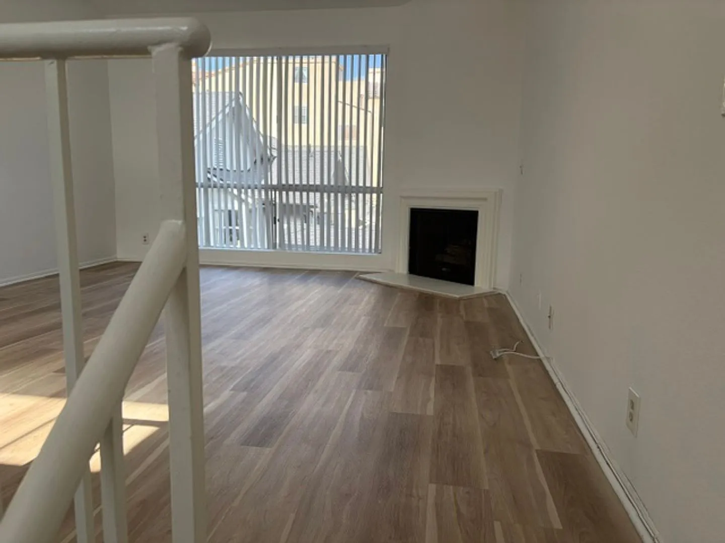 450 North Van Ness Avenue (9706) — Photo 1