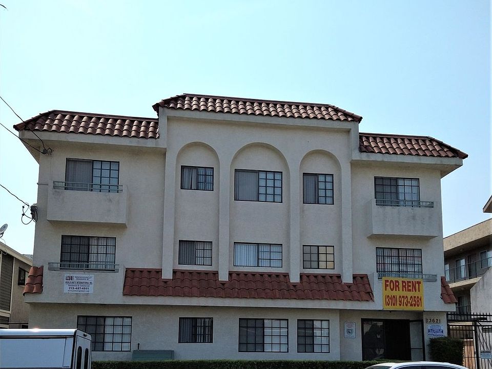 1st image of 13621 Cerise Ave APT 13