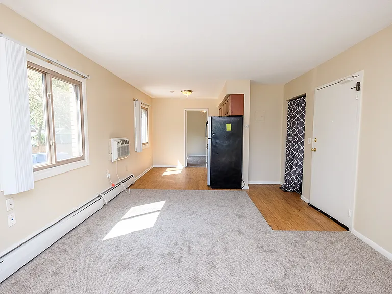 Minnehaha Apartments — Photo 5