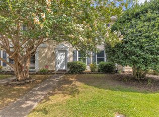 12 Patriot Cir, Durham, NC 27704