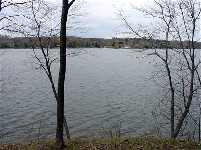 1st image of L13 Kingfisher Cir