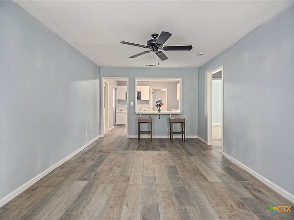 5th image of 1610 E Rosebud Ave