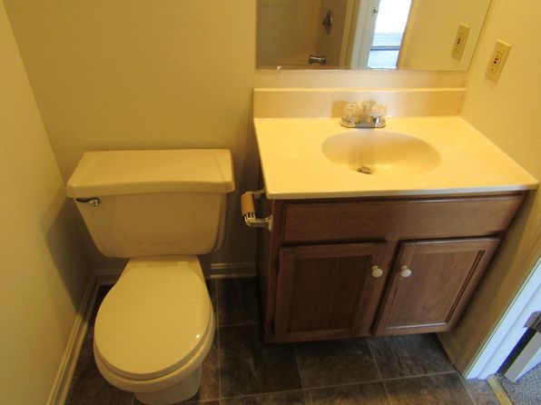 68 Westpointe Dr, Ephrata, PA 17522