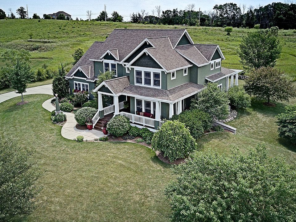 5 Bedroom, 3 baths Exec Home