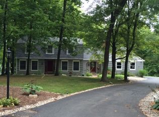 367 Shangri La Cir, Plainwell, MI 49080
