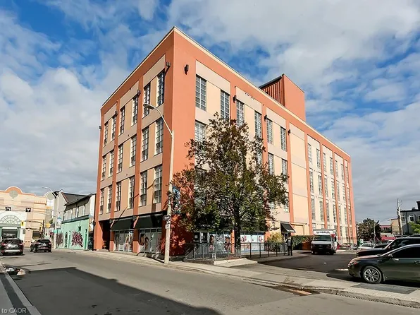 11 Rebecca St #311, Hamilton, ON L8R 3H7