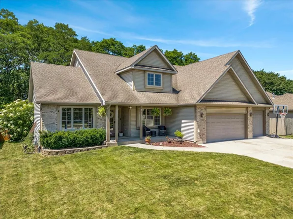 230 English Ln, Winthrop Harbor, IL 60096