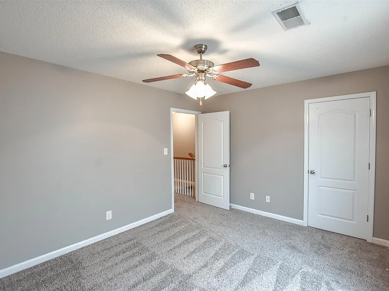 513 Patriot Park Ct #A — Photo 11