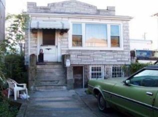 975 Crescent St, Brooklyn, NY