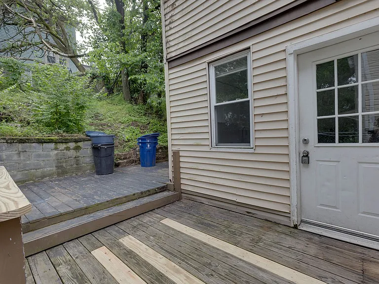 978 Manton Way — Photo 3