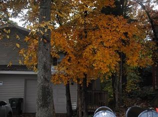 3242 N Kings Cross, Fayetteville, AR 72703