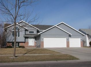 3649 20th St S, Fargo, ND 58104