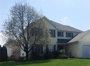 1806 Riesling Dr, Easton, PA 18045