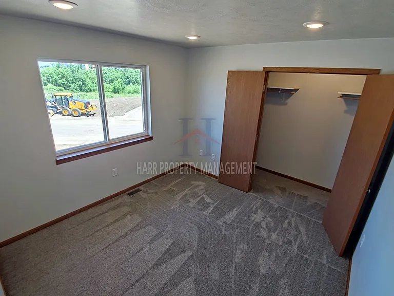 Sundance Ridge / Hitching Place — Photo 24