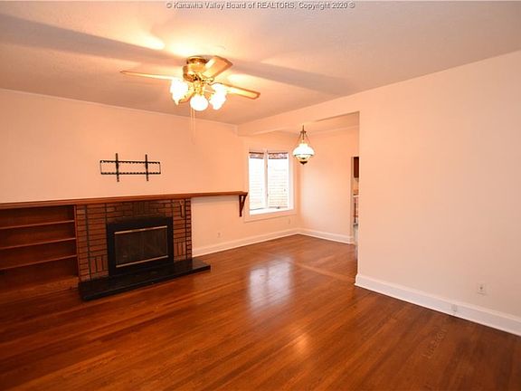 5th image of 609 Hillsdale Dr