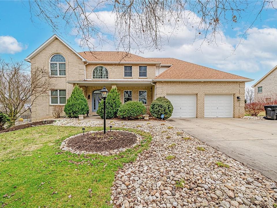 1st image of 561 Janet Dr