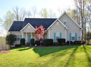 7702 Perthshire Dr, Oak Ridge, NC 27310