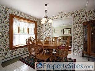 3rd image of 15 Hemlock Ln