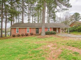 1307 Springfield Rd, Boiling Springs, SC 29316