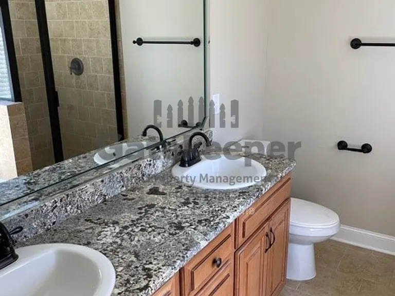 607 Lexington Vlg — Photo 14