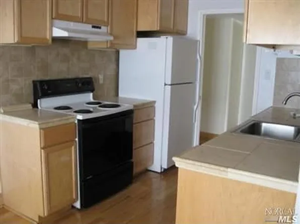 50 Sonoma St APT 17, San Rafael, CA 94901