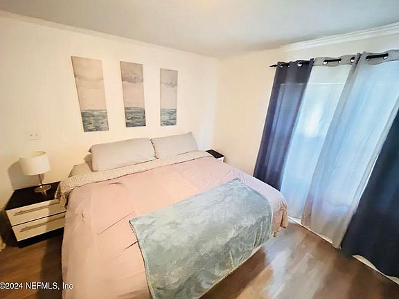 5th image of 729 6TH Avenue S