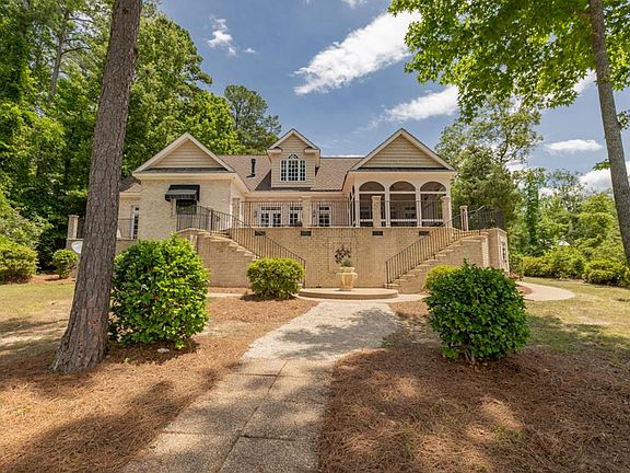 4th image of 111 Fleming Meadows Dr