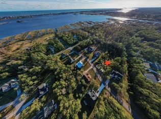 250 Royal Tern Dr, Sneads Ferry, NC 28460