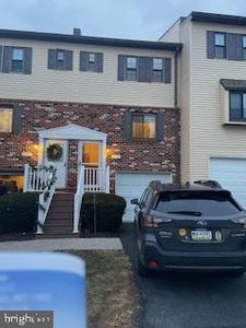 2506 Pond View Dr, West Chester, PA, 19382