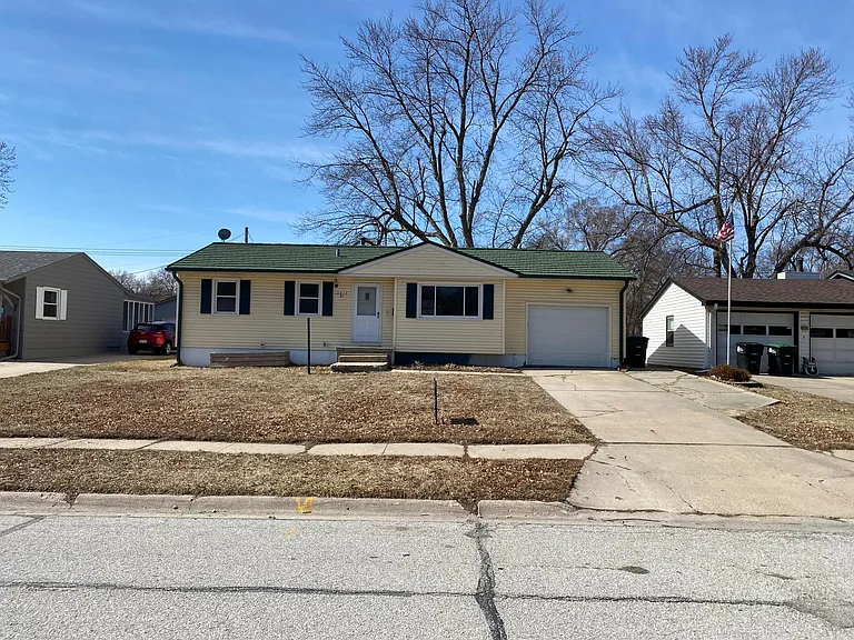 12217 Pedersen Dr — Photo 1