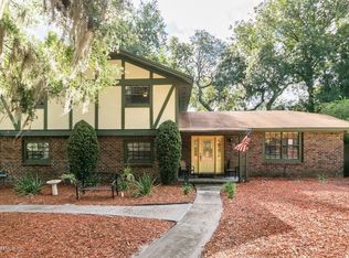 6418 Whispering Oaks Dr, Jacksonville, FL 32277
