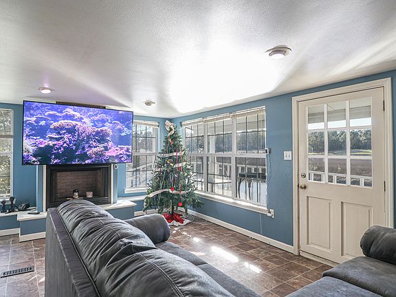 2nd image of 3616 Mackeral Dr