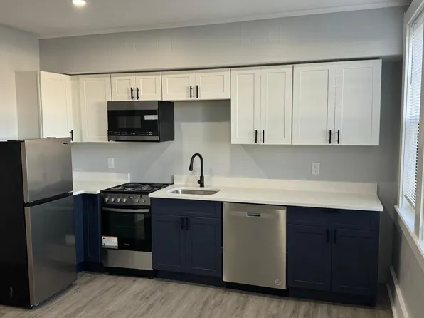 860 Sandwich Rd #32, Buzzards Bay, MA 02532
