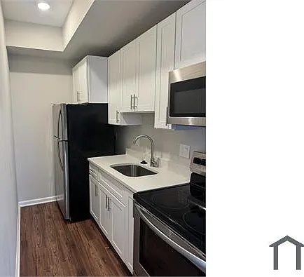 1910 I St NE #7 — Photo 8