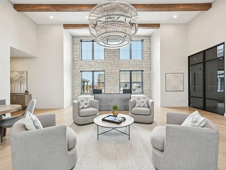 The Garrison Luxury Apartments — Photo 2