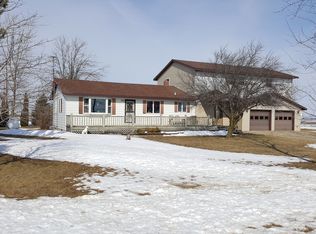 6852 Garfield Rd, Middleton, MI 48856