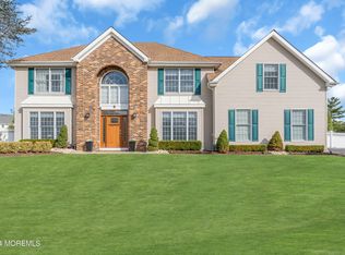9 Bray Hollow Ct, Freehold, NJ 07728