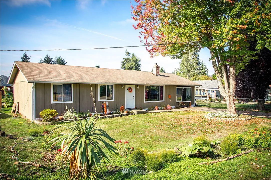 5007 Point Court SE photo 1