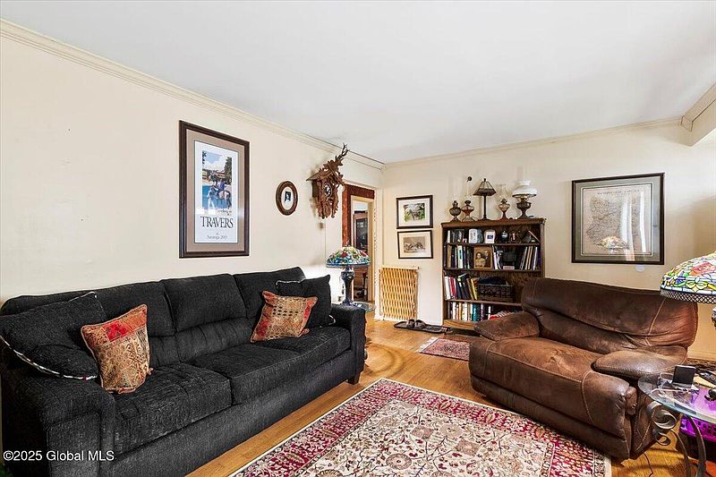 3rd image of 43 Sycamore Street